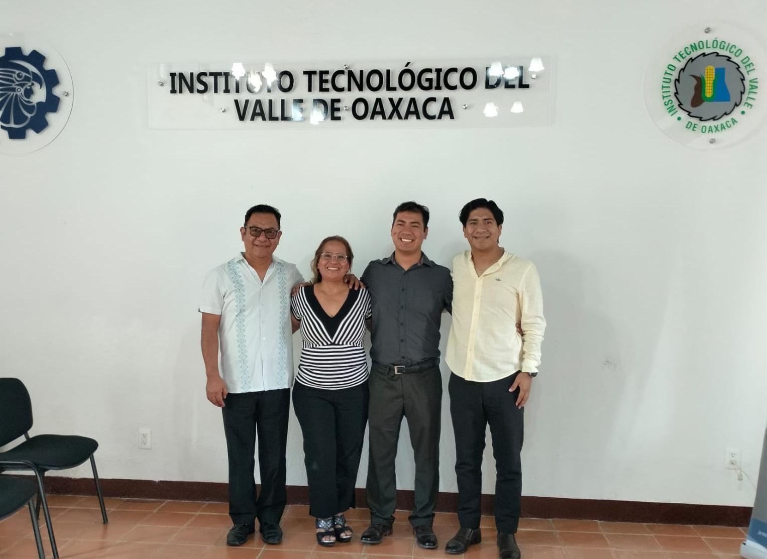 Biol. David Jerónimo Gómez presentó con éxito la disertación de su examen de grado Biol. David Jerónimo Gómez presentó con éxito la disertación de su examen de grado